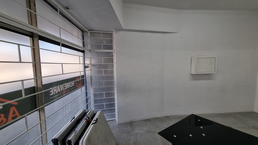 To Let Commercial Property for Rent in Woodstock Western Cape